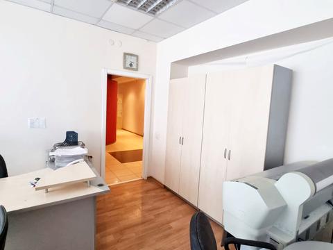 комерційна за адресою 23 Серпня вул., 58а