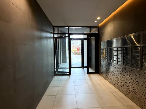 квартира за адресою Салютна вул., 2к1