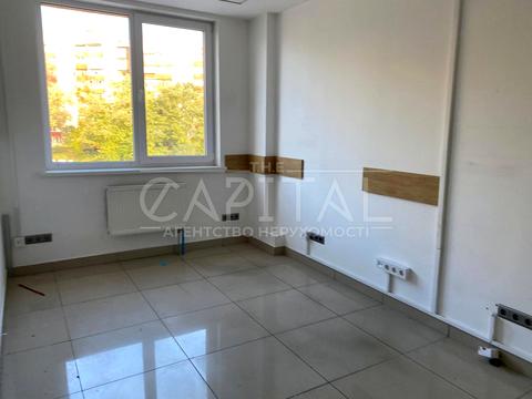 комерційна за адресою Глибочицька вул., 17