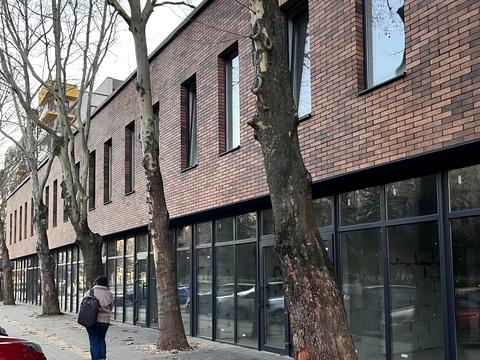 комерційна за адресою Вовчинецька вул., 227