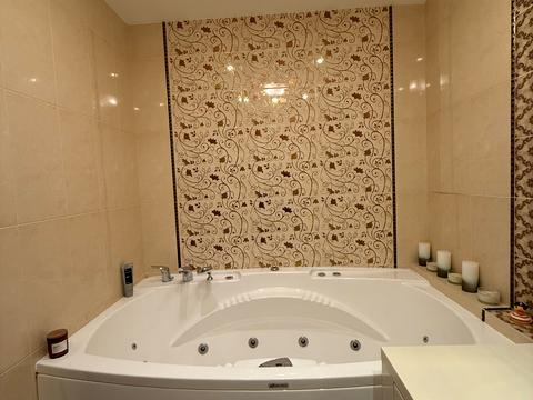 квартира за адресою Срібнокільська вул., 1