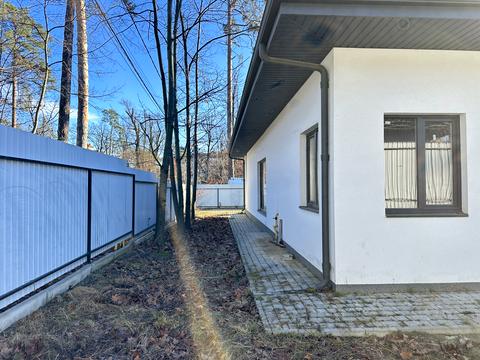 будинок за адресою Композиторів вул.