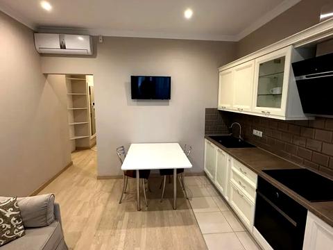 квартира за адресою Гоголівська вул., 14