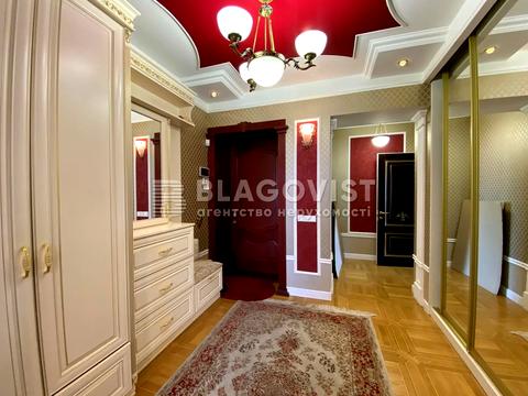 квартира за адресою Старонаводницька вул., 8-А