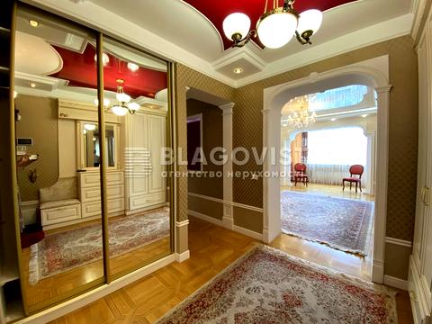 квартира за адресою Старонаводницька вул., 8-А