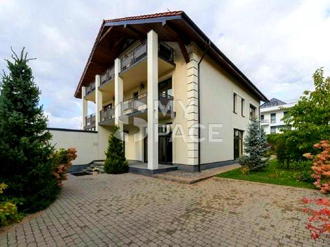 будинок за адресою Добрий Шлях вул.