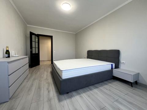 квартира за адресою Софії Русової вул., 7-А