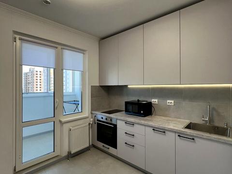 квартира за адресою Софії Русової вул., 7-А