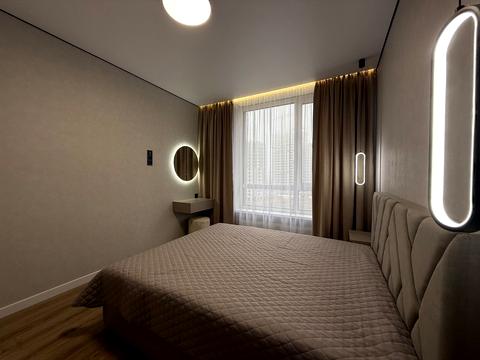 квартира по адресу Олександра Олеся ул., (Будинок 7.8)