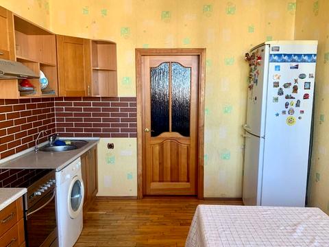 квартира за адресою Миколи Бажана просп., 12