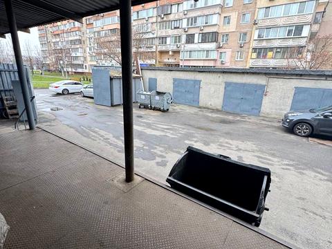 комерційна за адресою Київ, Братства Тарасівців вул. (Декабристів), 7