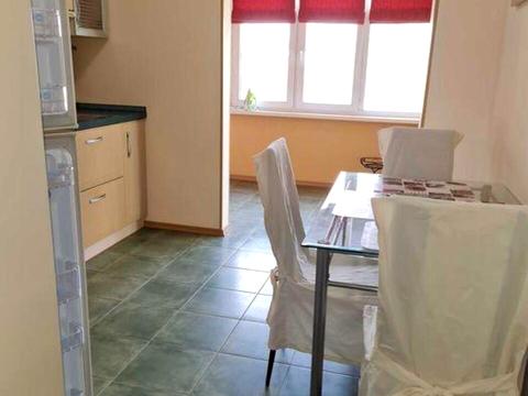 квартира за адресою Феодосійська вул., 10