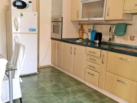 квартира за адресою Феодосійська вул., 10