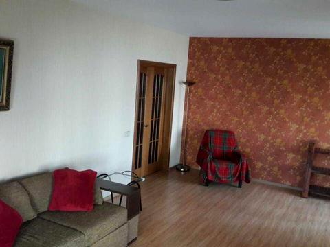 квартира за адресою Феодосійська вул., 10