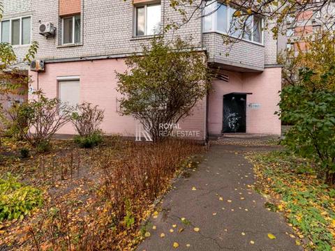 комерційна за адресою Василя Верховинця вул., 10