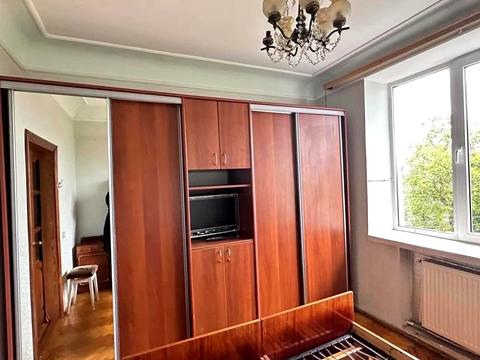 квартира за адресою Броварна вул., 14