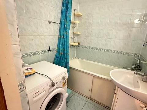 квартира за адресою Броварна вул., 14