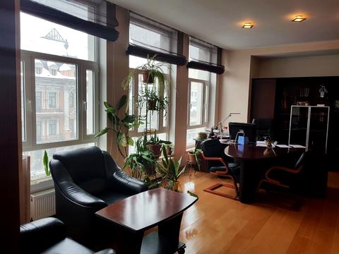 комерційна за адресою Саксаганського вул., 119