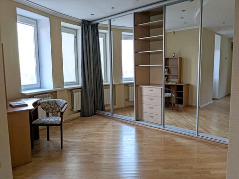 квартира по адресу Николая Амосова ул., 4