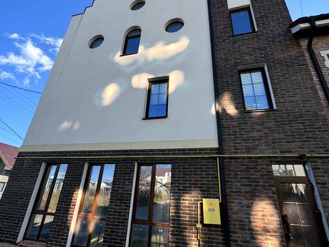 квартира за адресою Григоренка вул., 16