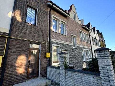 квартира за адресою Григоренка вул., 16