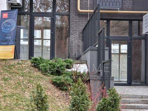 комерційна за адресою Дніпроводська вул., 1-А