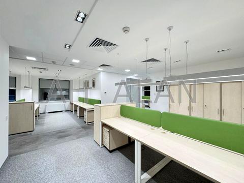 комерційна за адресою Спортивна пл., 3