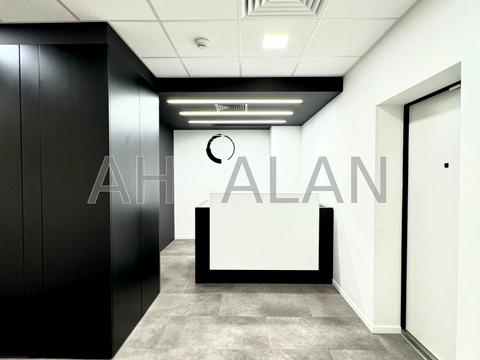 комерційна за адресою Спортивна пл., 3