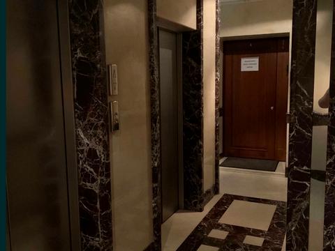 комерційна за адресою Велика Васильківська вул. (Червоноармійська), 64