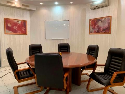 комерційна за адресою Велика Васильківська вул. (Червоноармійська), 64