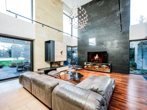 будинок за адресою с. Лебедівка, Центральна