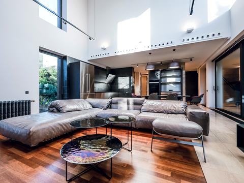 будинок за адресою с. Лебедівка, Центральна