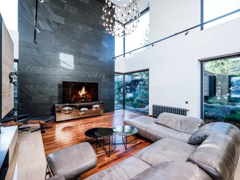 будинок за адресою с. Лебедівка, Центральна