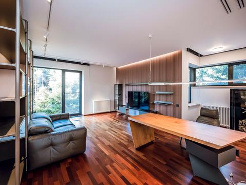 будинок за адресою с. Лебедівка, Центральна