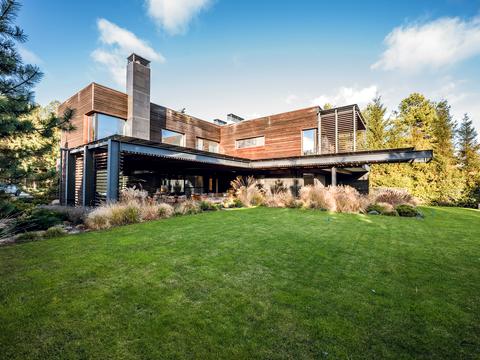 будинок за адресою с. Лебедівка, Центральна