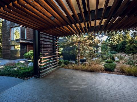 будинок за адресою с. Лебедівка, Центральна