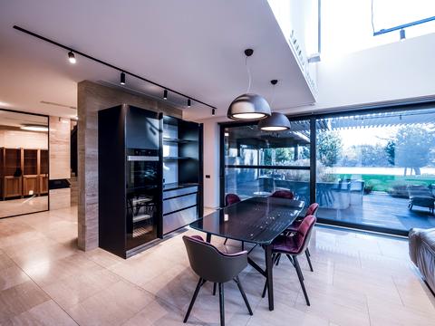 будинок за адресою с. Лебедівка, Центральна