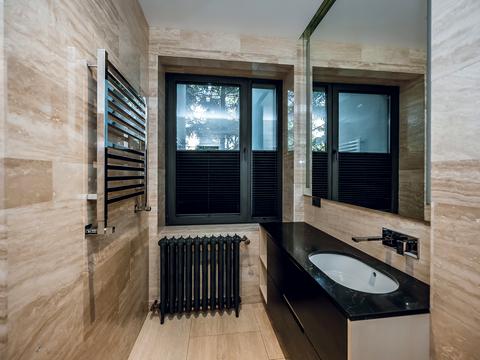 будинок за адресою с. Лебедівка, Центральна