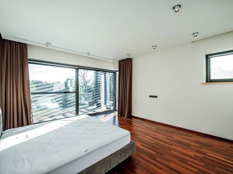 будинок за адресою с. Лебедівка, Центральна