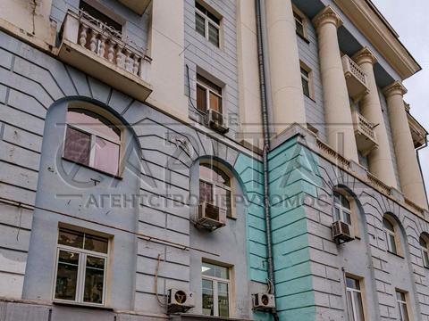 комерційна за адресою Євгена Чикаленка вул. (Пушкінська), 20