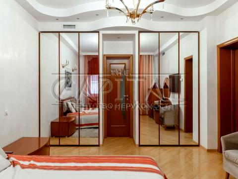 квартира за адресою Старонаводницька вул., 13