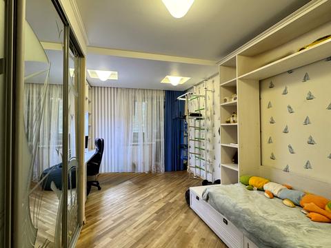 квартира за адресою Братів Горобців вул. (Дмитра Кедріна), 53-А