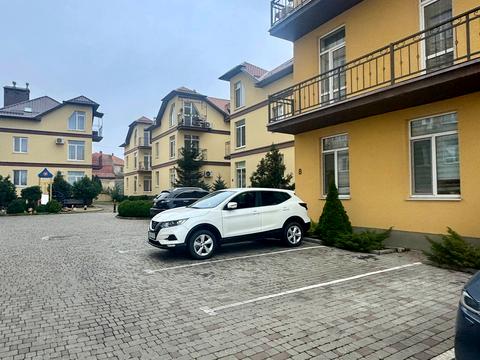 квартира за адресою Євгена Чикаленка вул., 43д