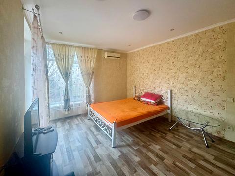 квартира за адресою Євгена Чикаленка вул., 43д