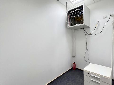 комерційна за адресою Київ, Богдана Хмельницького вул., 52