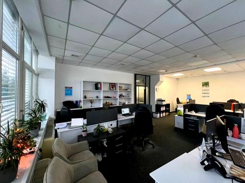 комерційна за адресою Київ, Дегтярівська вул., 52