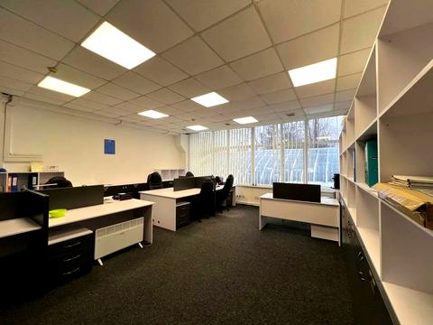 комерційна за адресою Київ, Дегтярівська вул., 52