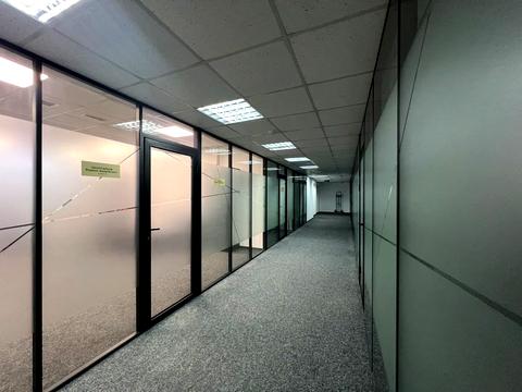 комерційна за адресою Київ, Дегтярівська вул., 52