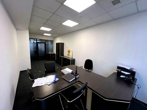 комерційна за адресою Київ, Дегтярівська вул., 52