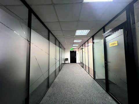 комерційна за адресою Київ, Дегтярівська вул., 52